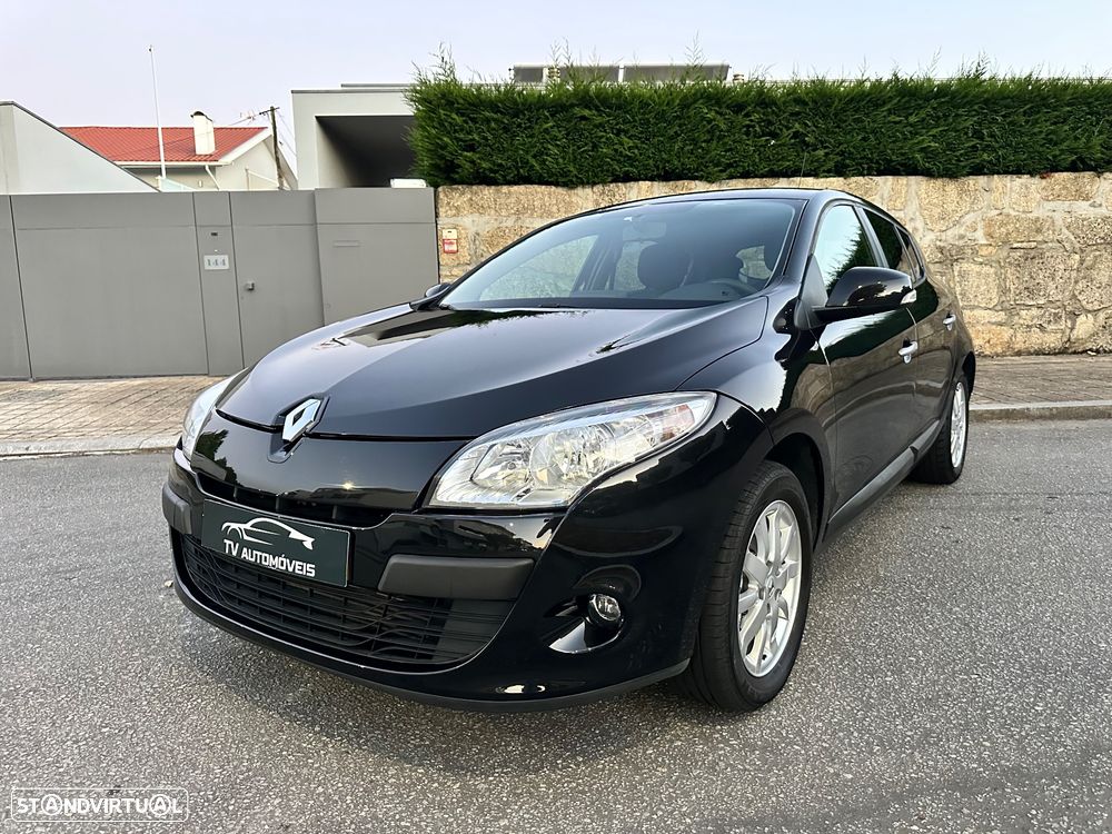 Renault Mégane 1.5 dCi Dynamique S - 2