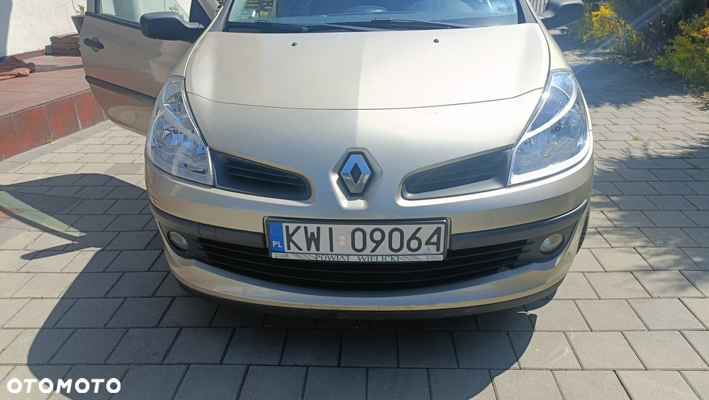 Renault Clio 1.4 16V Authentique - 1