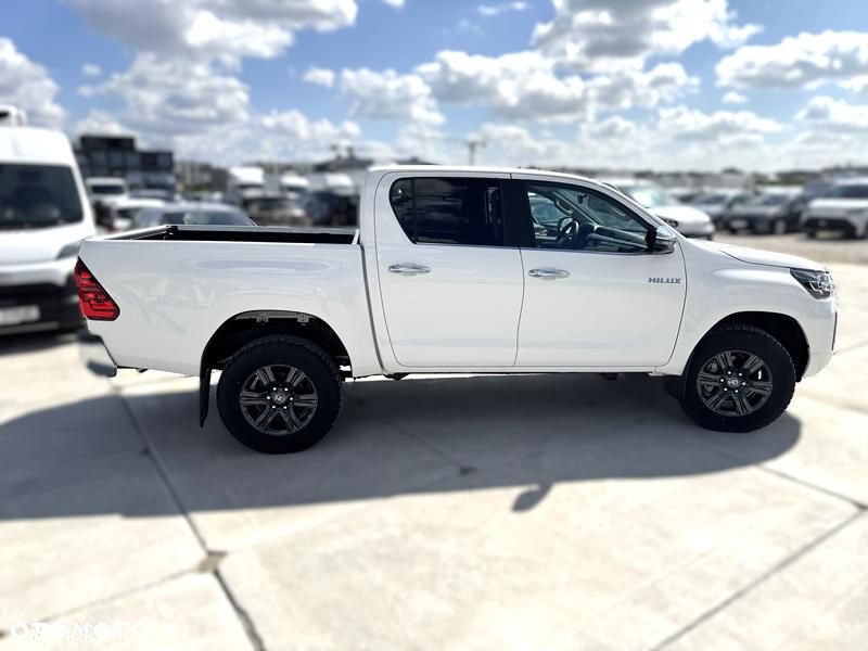 Toyota Hilux - 3