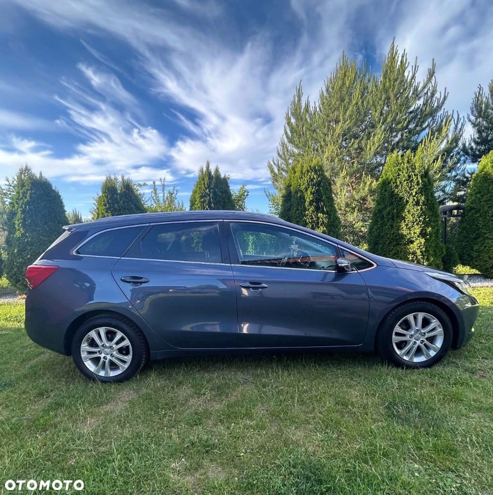 Kia Ceed 1.6 CRDi 128 Platinum Edition - 6