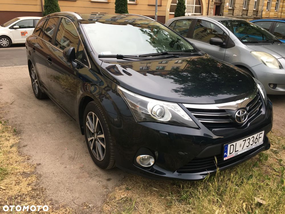Toyota Avensis 2.0 D-4D Premium - 8