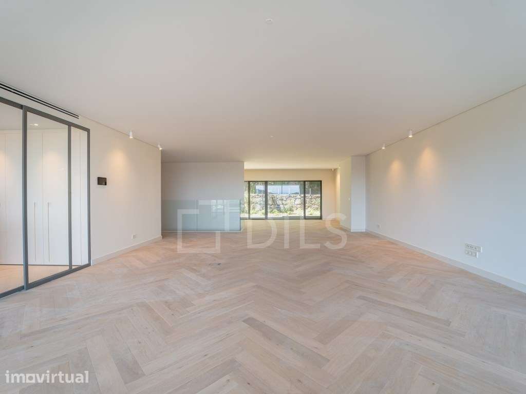 Apartamento T3+1, com varanda, frente ao Rio Douro - Grande imagem: 5/106