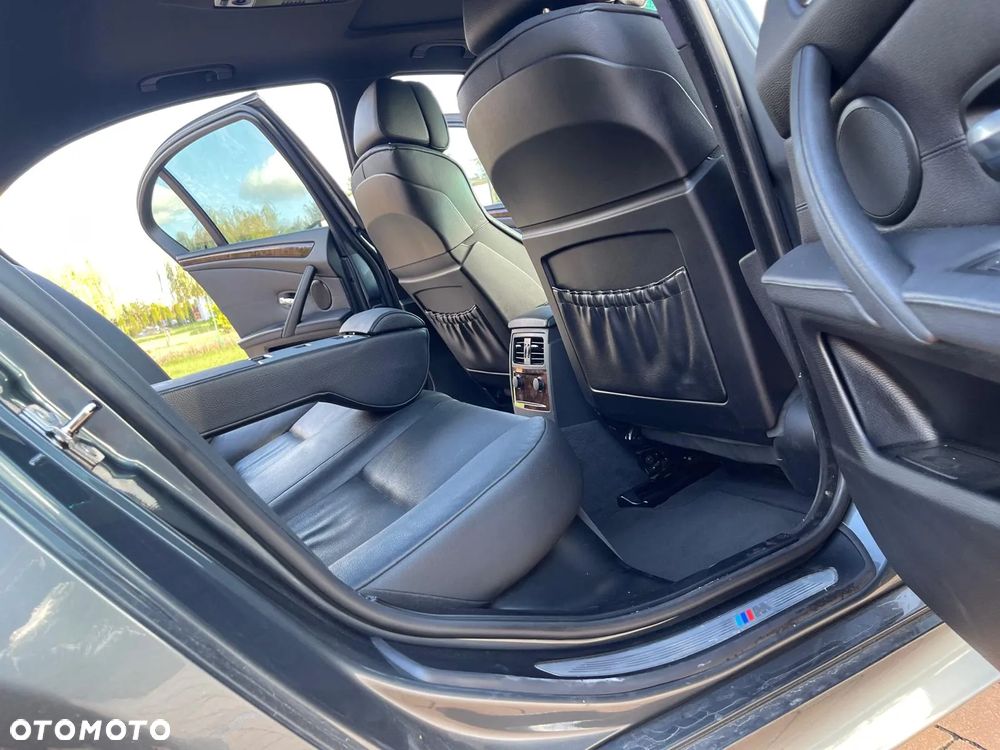 BMW Seria 5 - 25