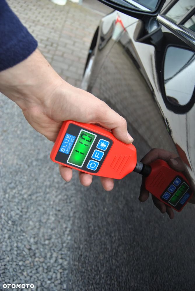 Toyota Avensis 1.6 Sol - 34