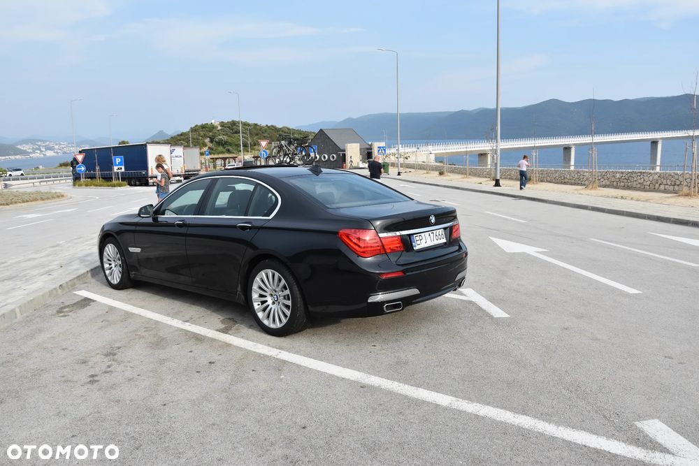 BMW Seria 7 740d - 5