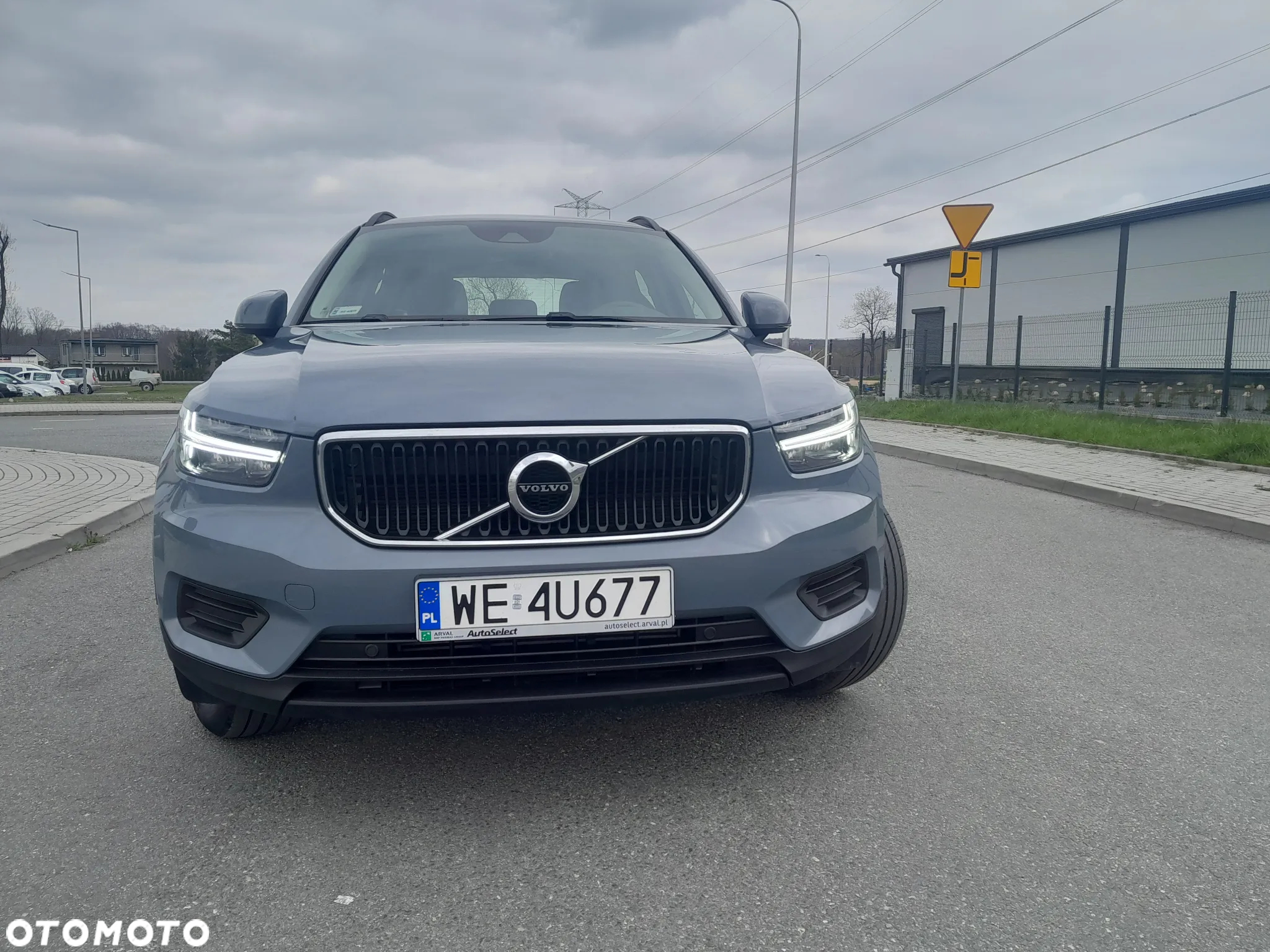 Volvo XC 40 T3 Momentum Core - 4