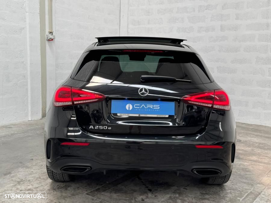 Mercedes-Benz A 250 e AMG Line - 12