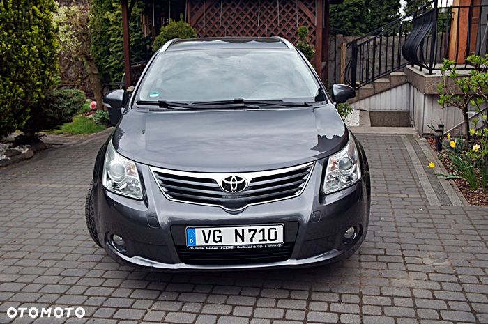 Toyota Avensis 1.8 Life - 2