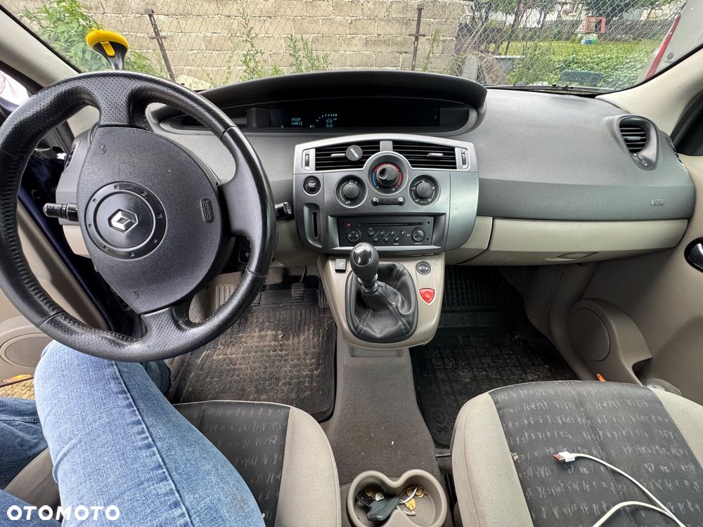 Renault Scenic - 11