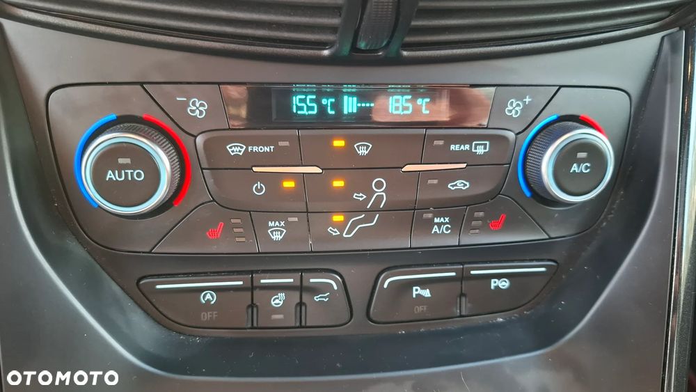 Ford Kuga 1.5 EcoBoost 2x4 ST-Line - 22