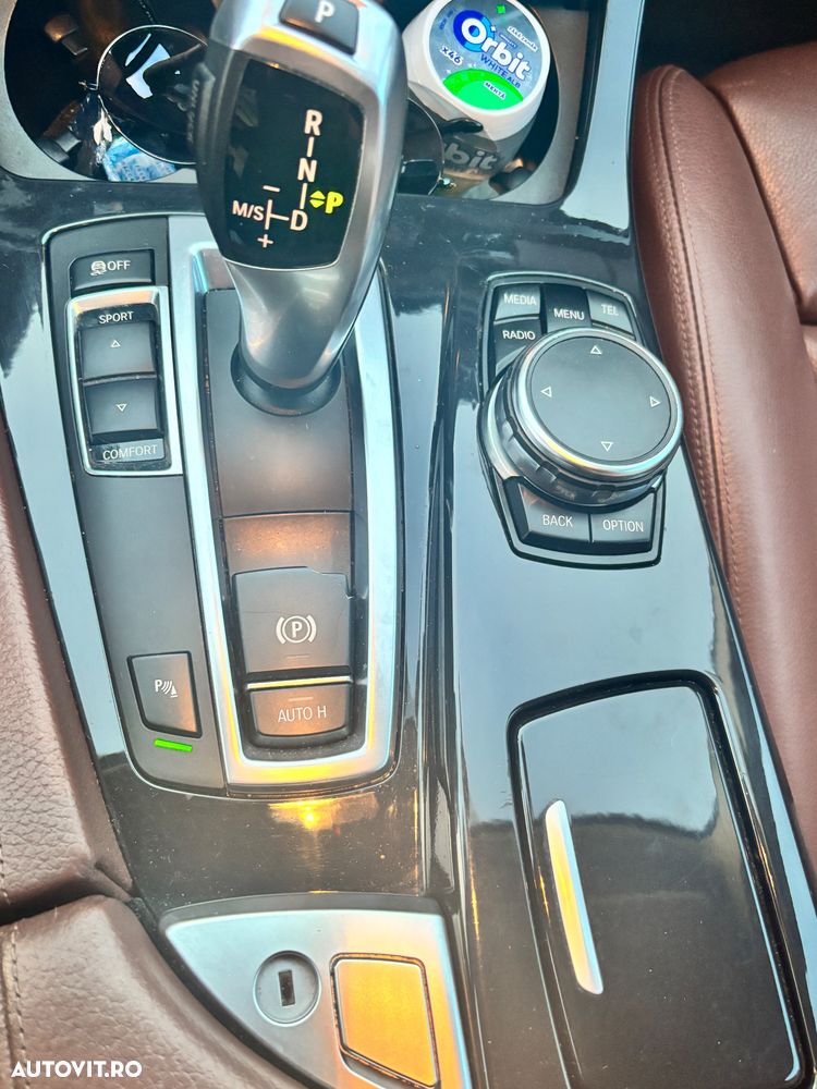 BMW Seria 5 520d Aut. - 13