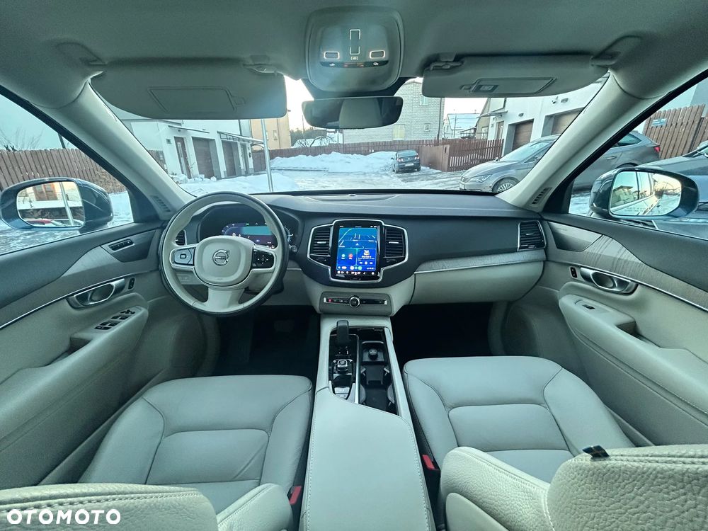 Volvo XC 90 T8 AWD Plus Bright - 24