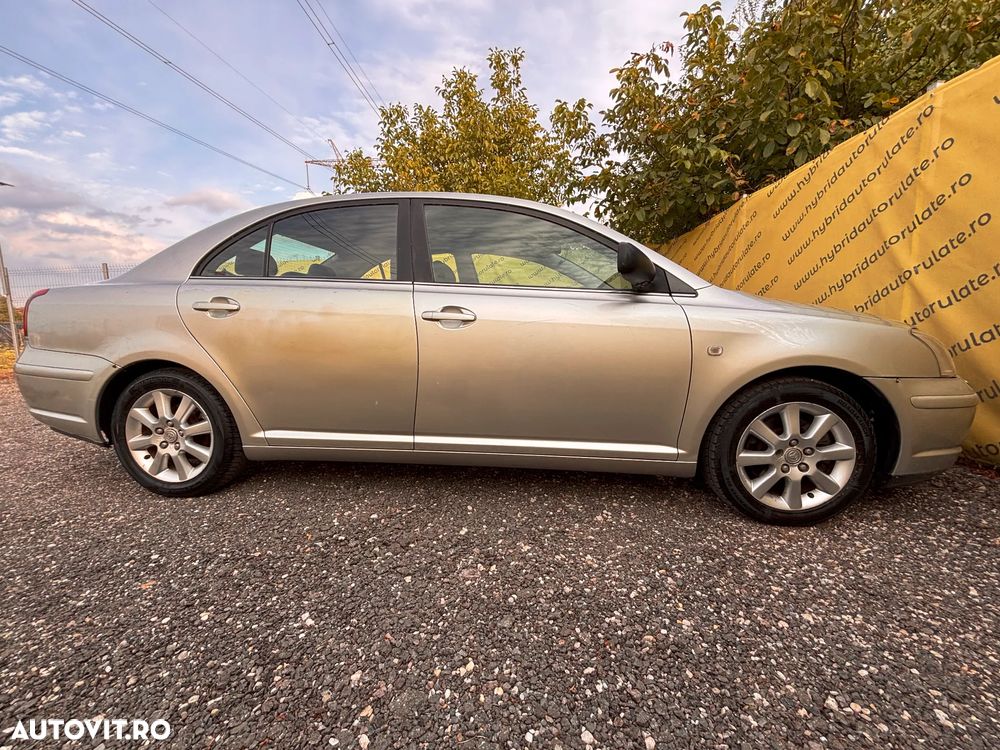 Toyota Avensis 2.2 D-4D Business - 6