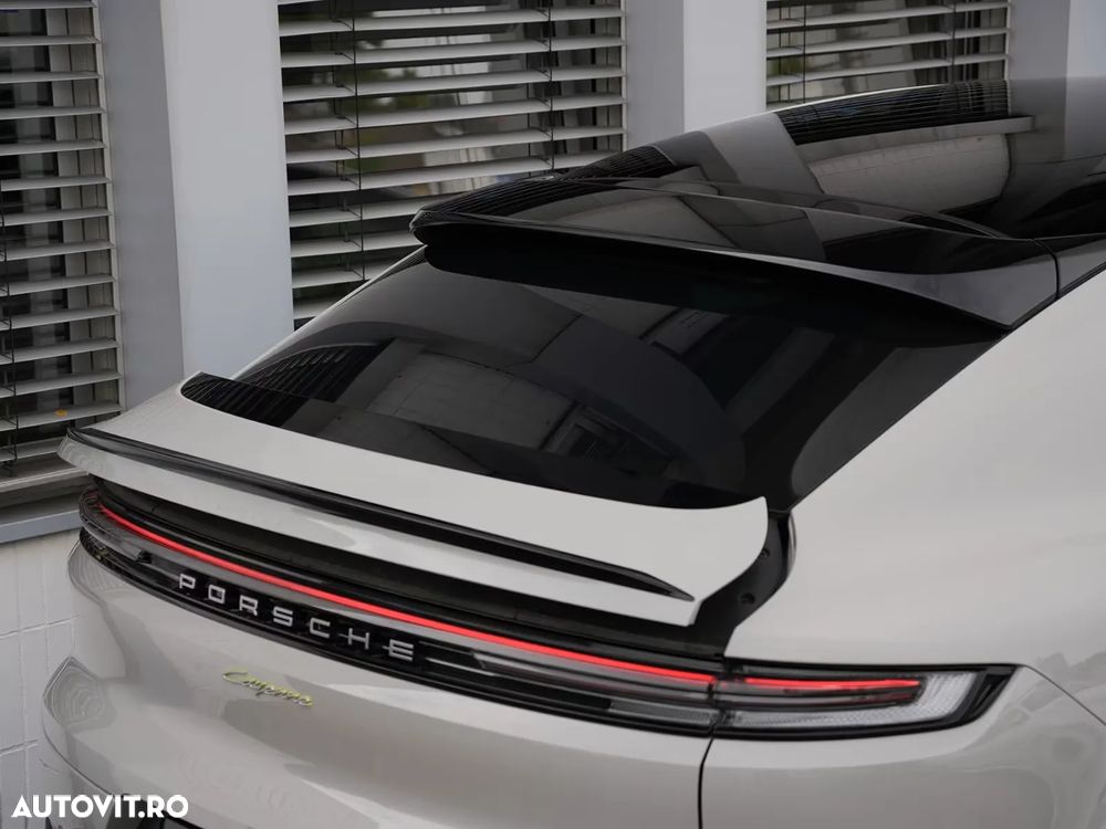 Porsche Cayenne Coupe E-Hybrid - 14