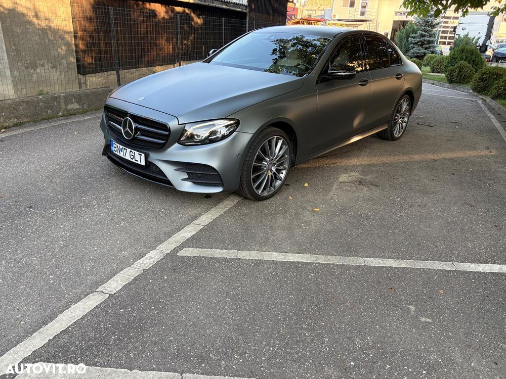 Mercedes-Benz E 220 d 4MATIC Aut. - 4