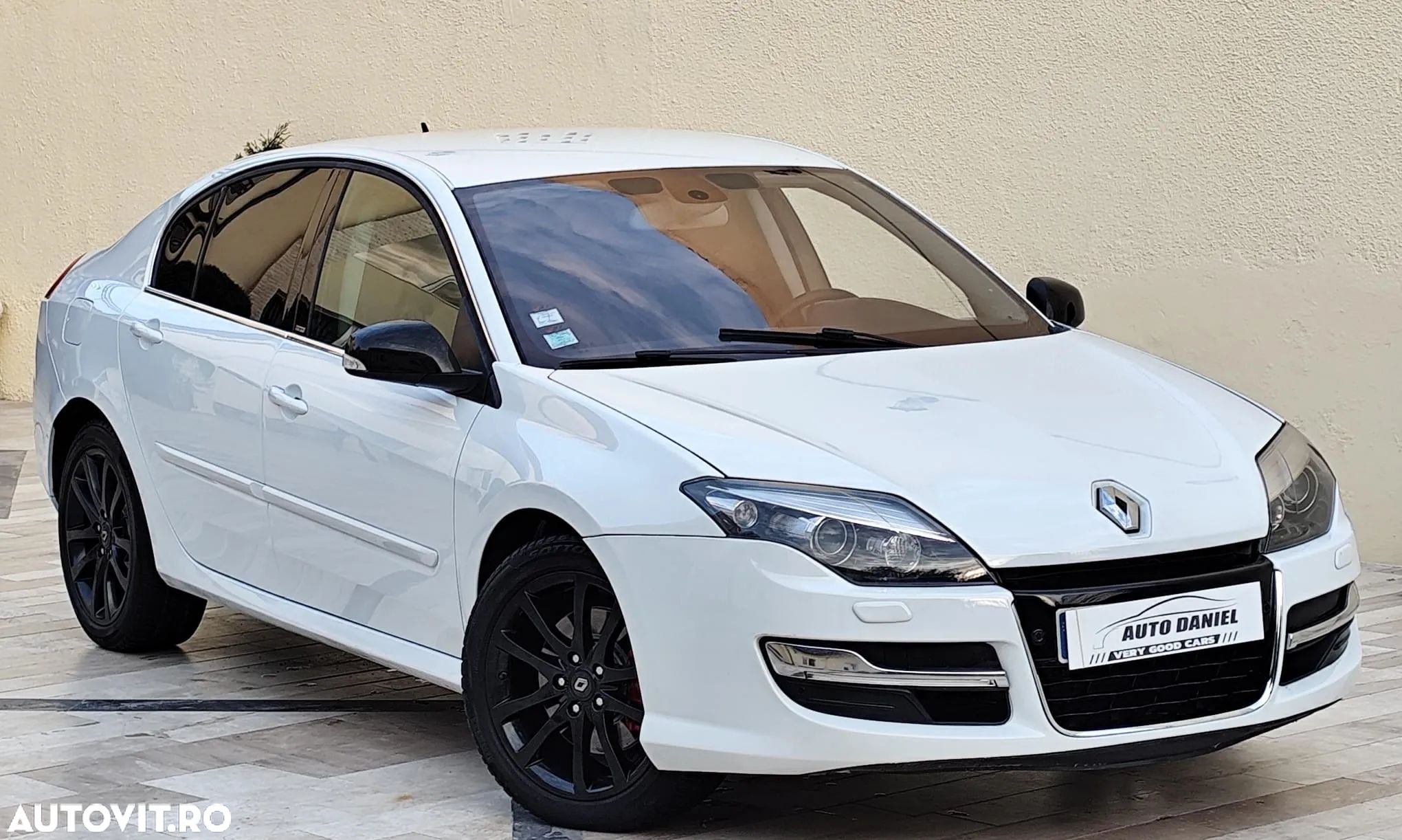 Renault Laguna - 1