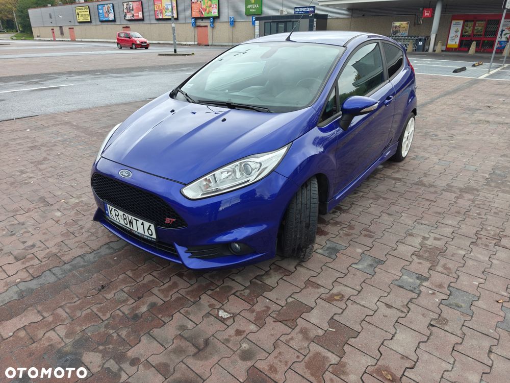 Ford Fiesta 1.6 EcoBoost ST - 5
