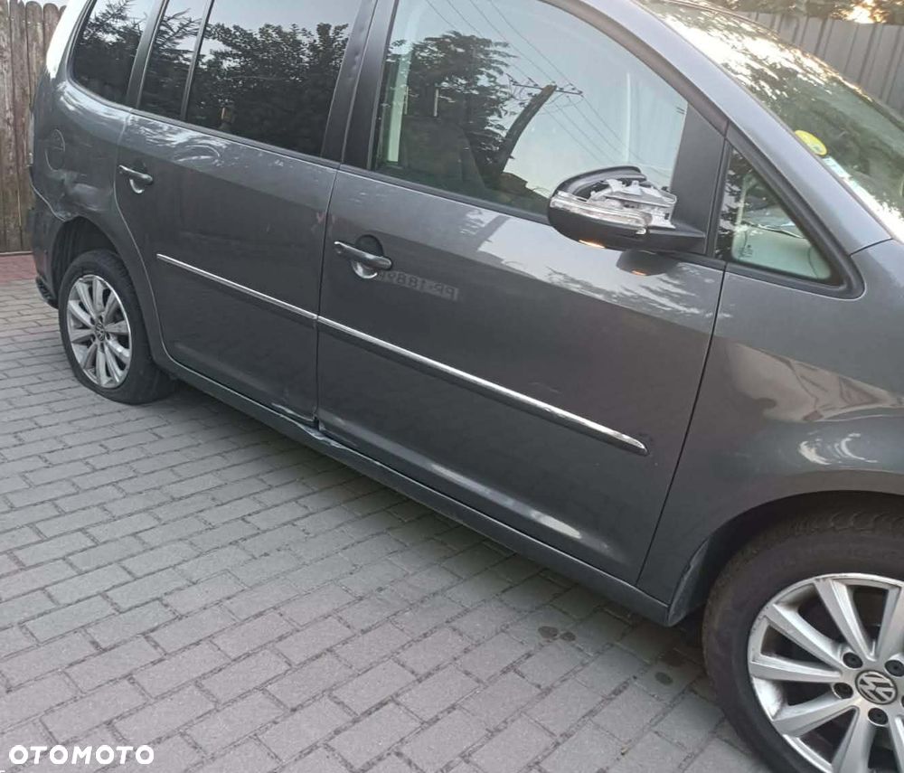 Volkswagen Touran - 7