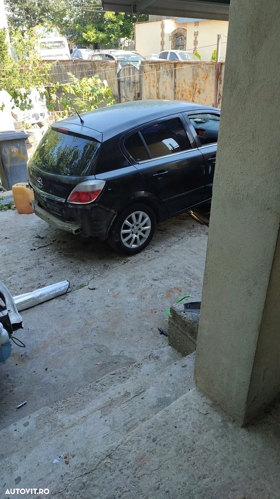 Dezmembrez Opel Astra H 1.7Diesel 74kw - 10