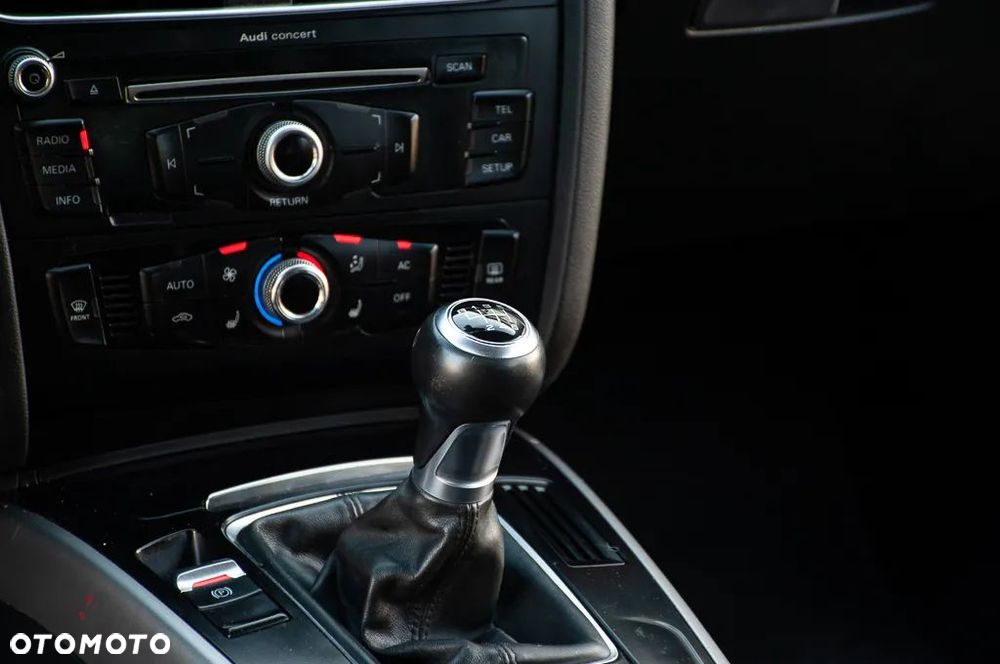 Audi A4 Avant 2.0 TDI DPF Ambition - 16