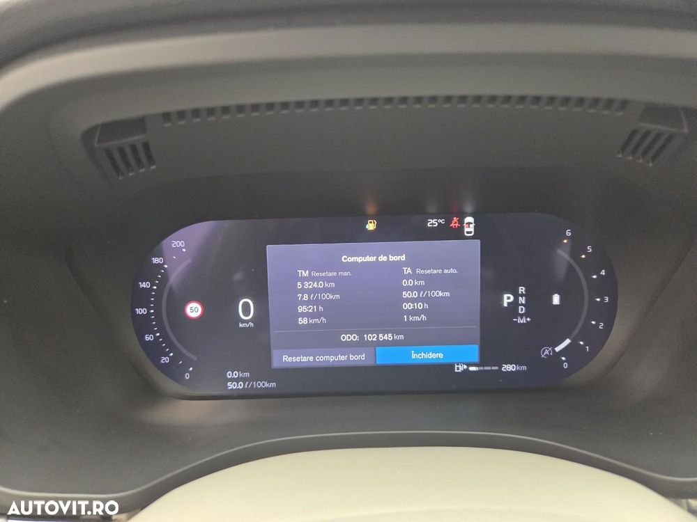 Volvo XC 60 B4 MHEV AT8 AWD Momentum Pro - 5