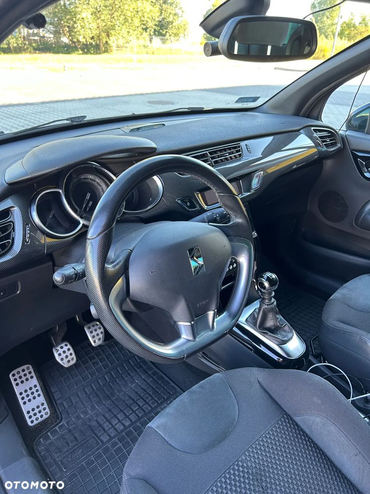 Citroën DS3 1.6 THP SportChic - 21