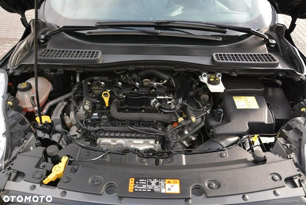 Ford Kuga 1.5 EcoBoost 2x4 ST-Line - 40