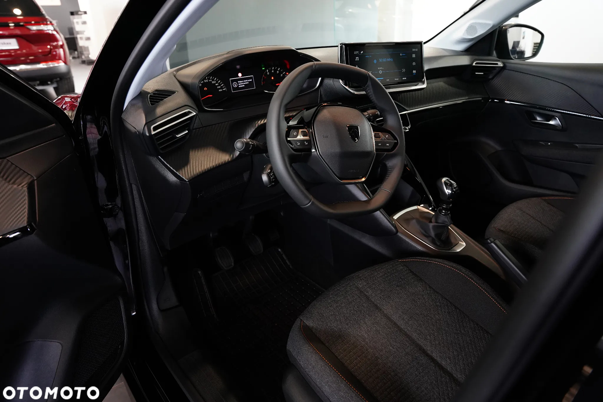 Peugeot 208 - 7