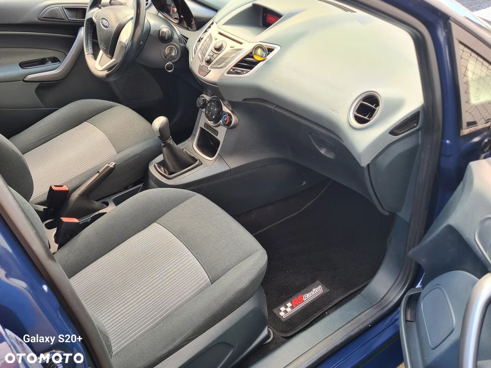 Ford Fiesta - 11