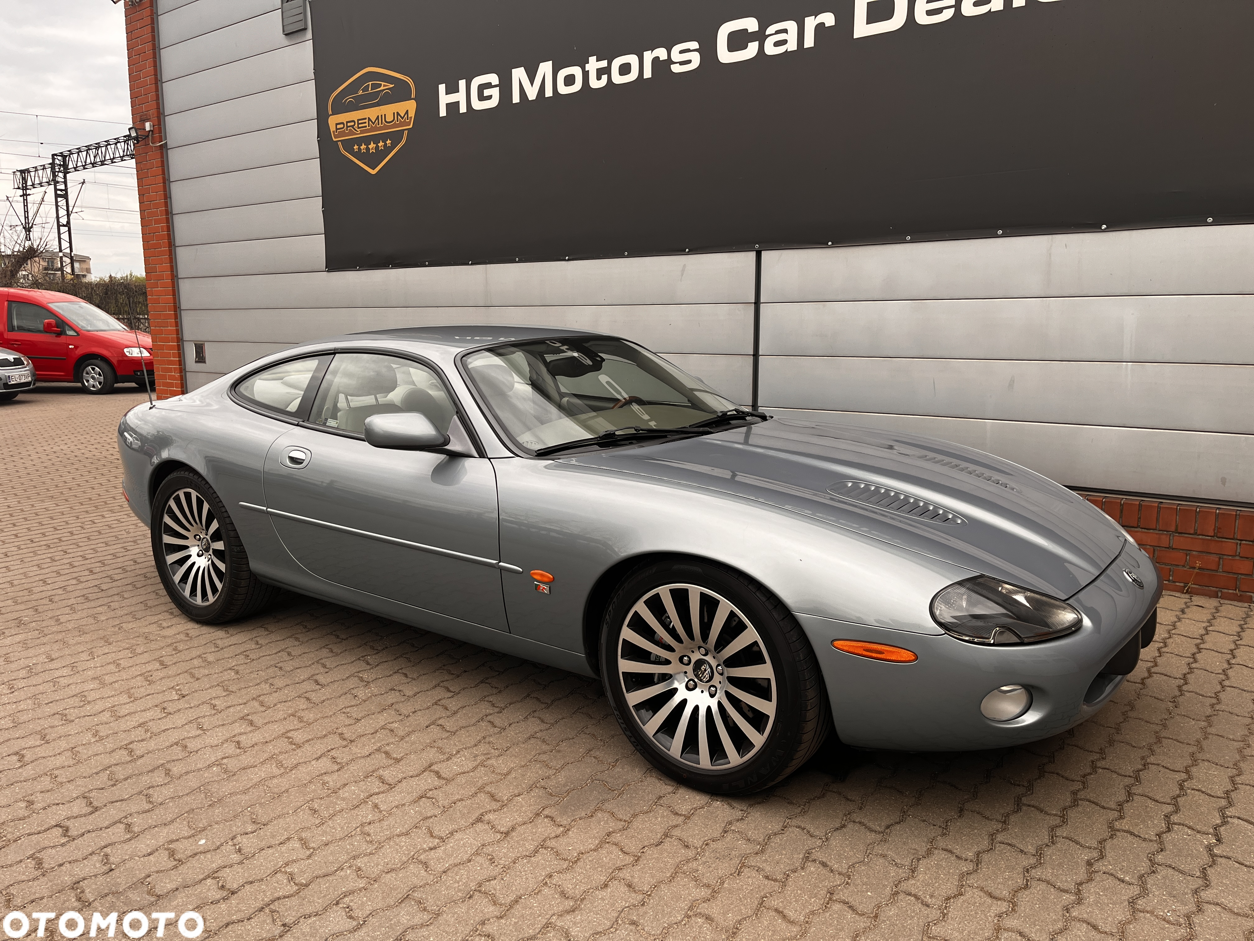 Jaguar XK XKR Coupe - 17