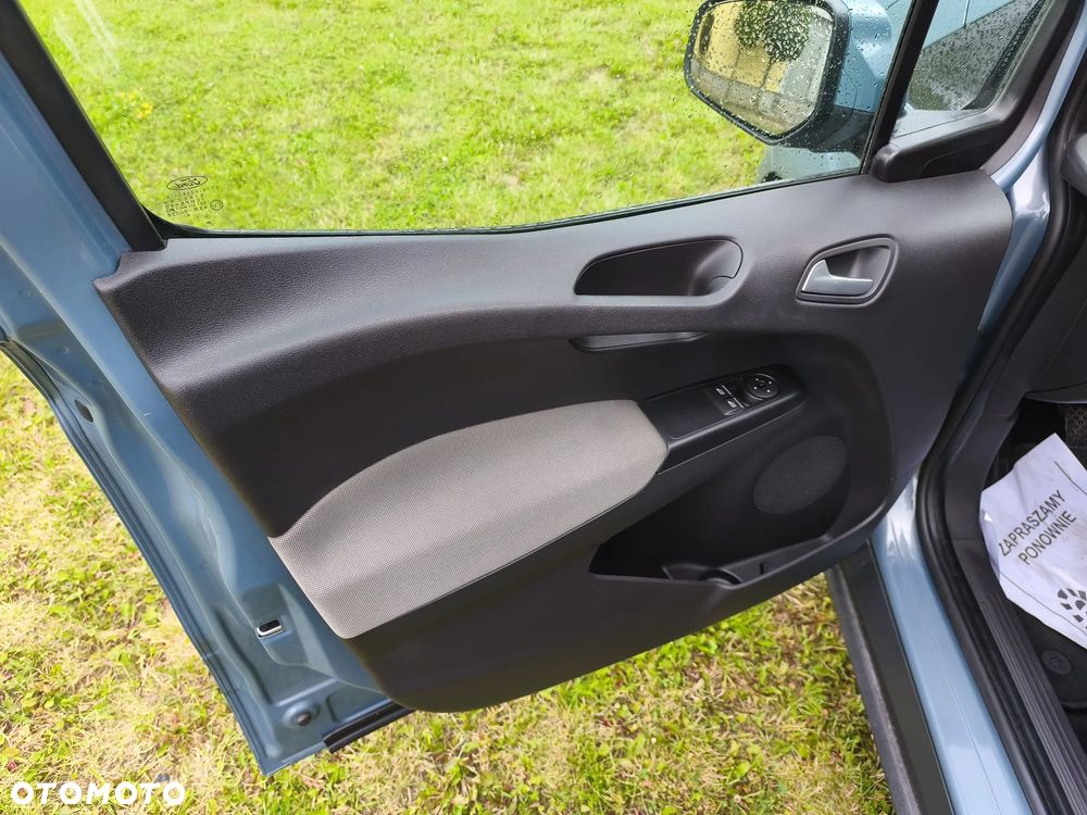 Ford Tourneo Courier 1.0 EcoBoost S&S Titanium - 13