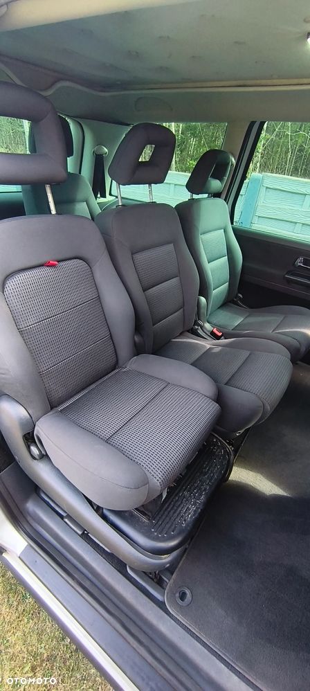 Volkswagen Sharan 1.9 TDI - 10