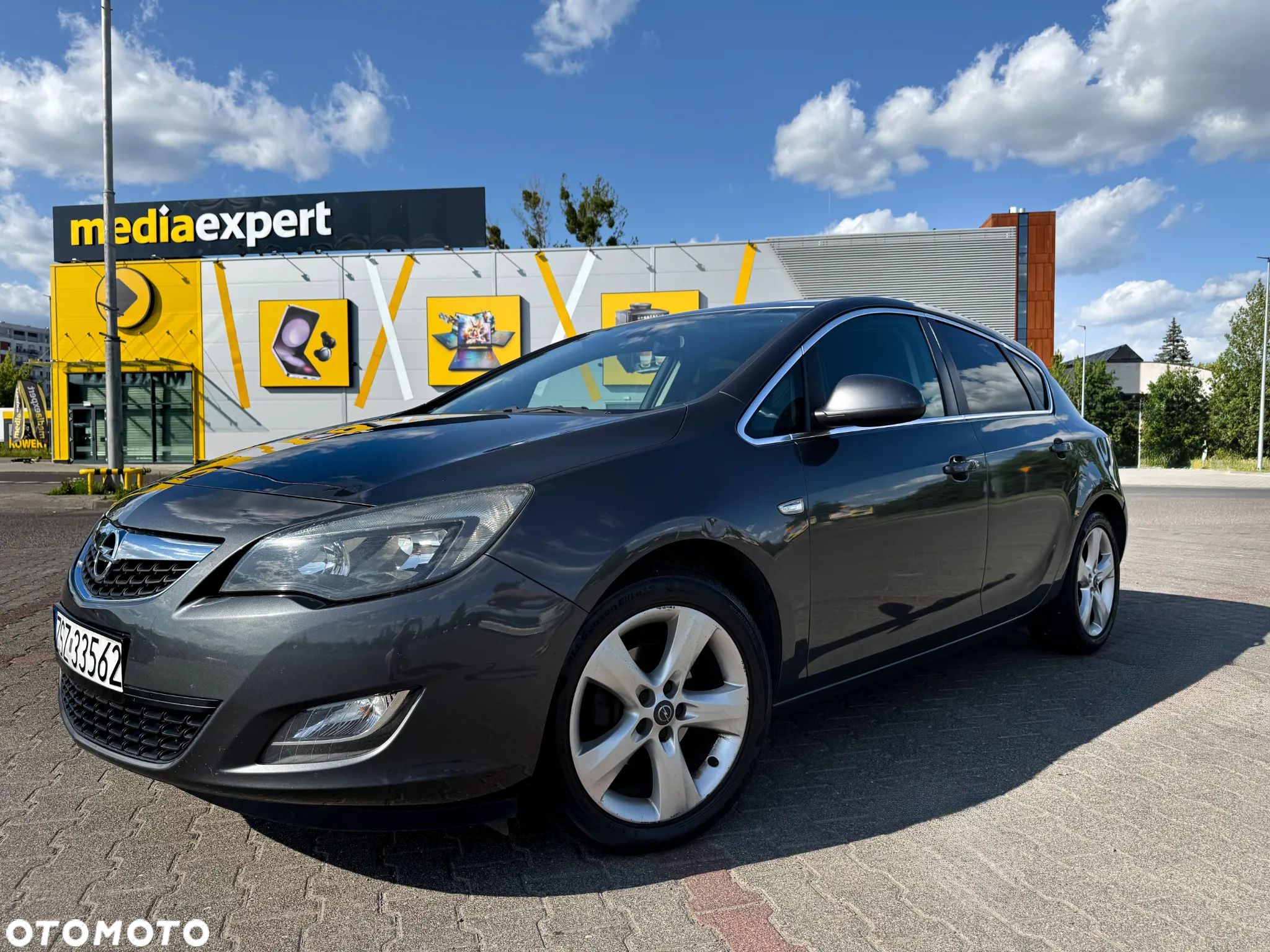 Opel Astra IV 1.6 Sport - 1