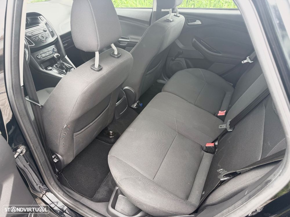 Ford Focus SW 1.0 EcoBoost S&S Titanium - 11