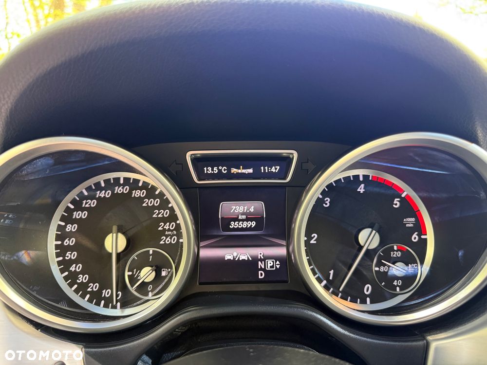 Mercedes-Benz ML 350 BlueTEC 4MATIC 7G-TRONIC - 32