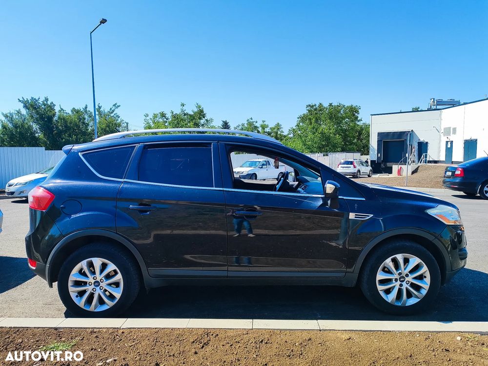 Ford Kuga 2.0 TDCi 4WD Powershift Titanium - 8