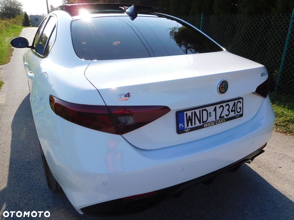 Alfa Romeo Giulia - 14