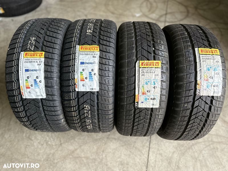 255/35/19 225/40/19 Pirelli Runflat - 1