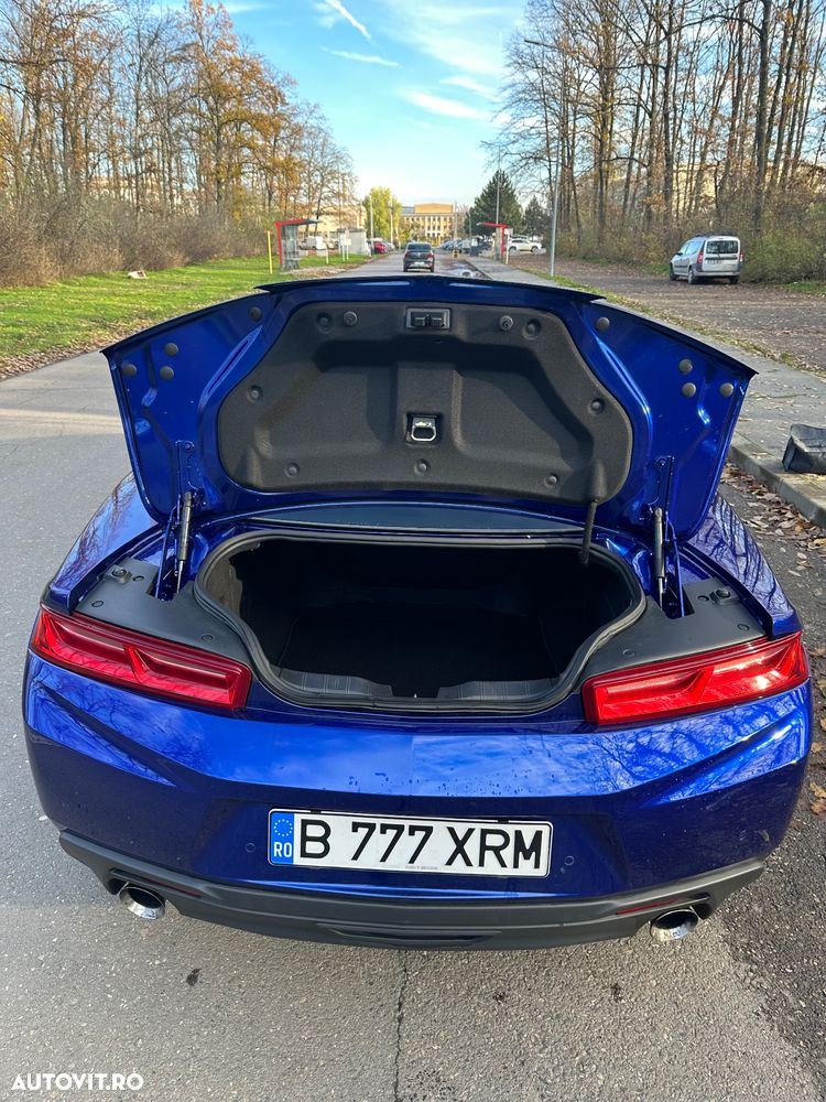 Chevrolet Camaro Coupe 2.0 Aut. - 26