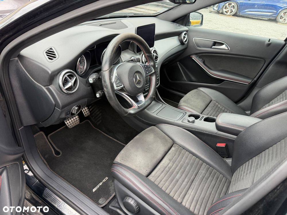 Mercedes-Benz GLA 200 d 4Matic 7G-DCT AMG Line - 20