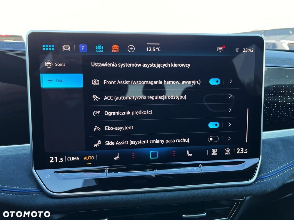 Volkswagen Passat Variant 2.0 TSI R-Line Plus DSG - 17