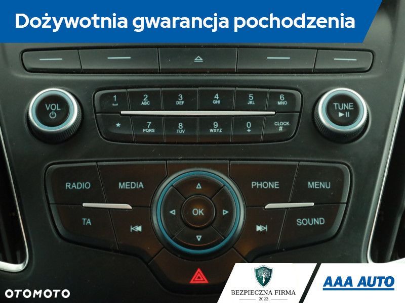 Ford Focus SW - 12