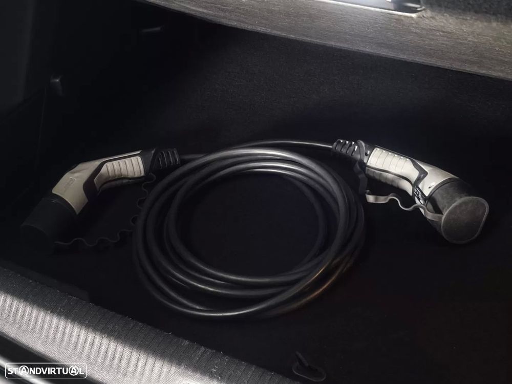 Peugeot e-2008 50 kWh Allure Pack - 33