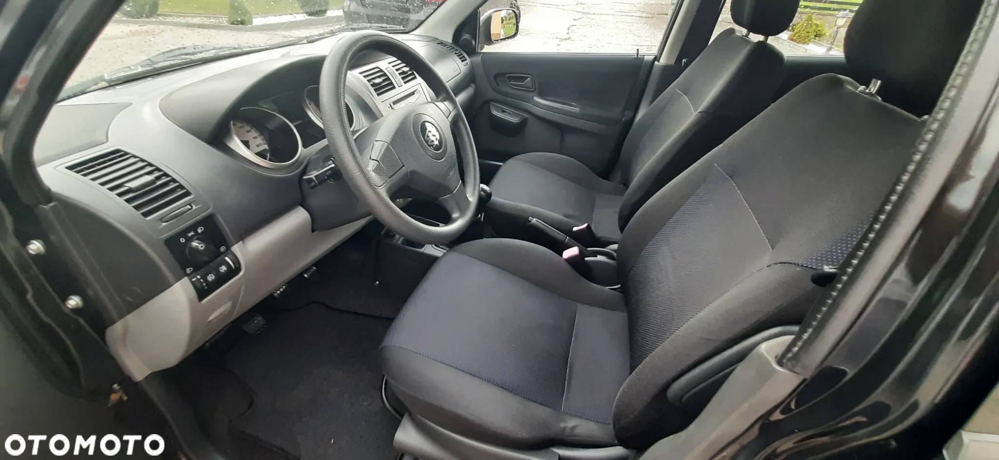 Suzuki Ignis - 36