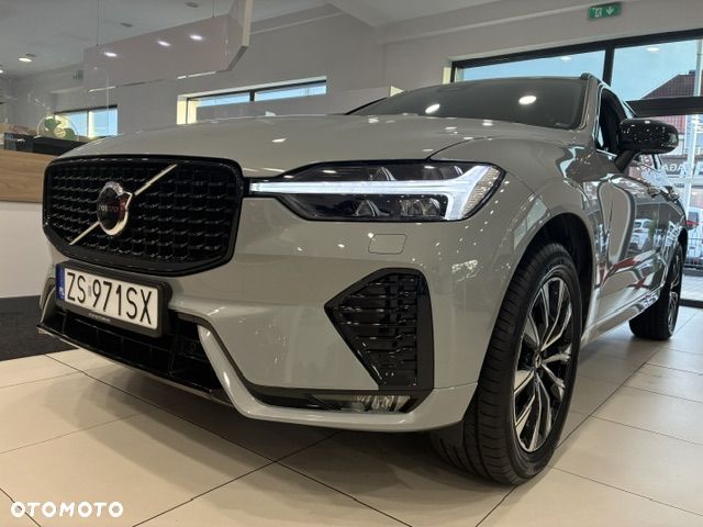Volvo XC 60 B4 B Plus Dark - 9