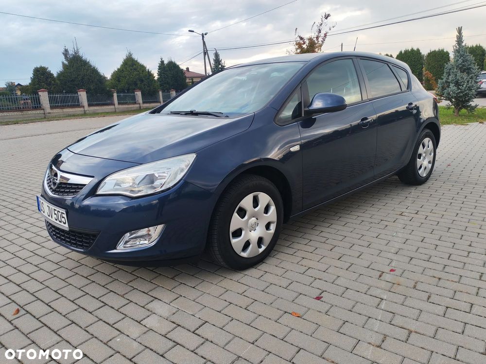 Opel Astra - 1