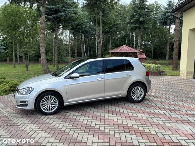 Volkswagen Golf - 2