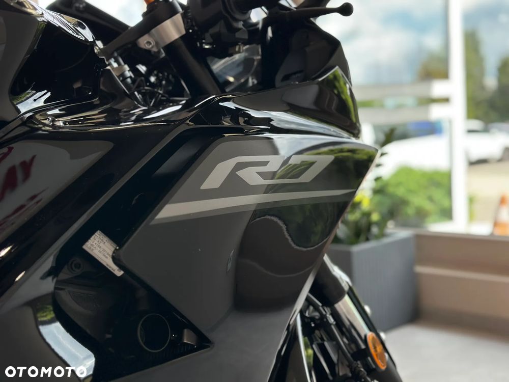 Yamaha R7 - 11
