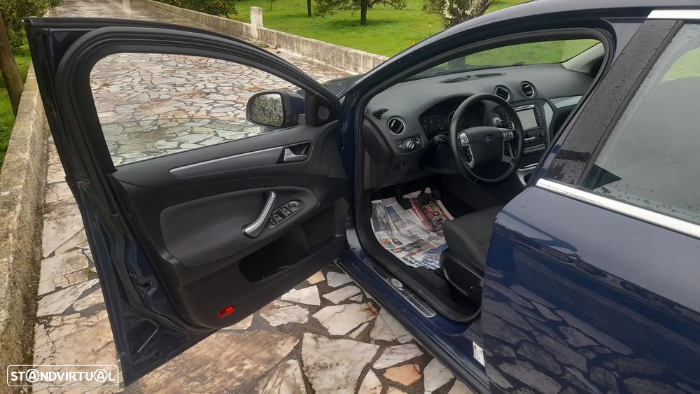 Ford Mondeo SW 1.6 TDCi Ambiente - 13