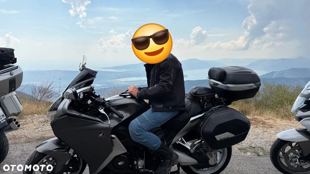 Honda VFR - 30
